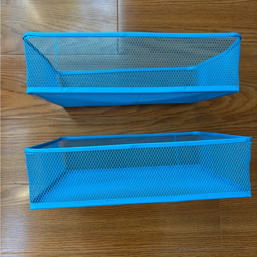 2 Blue Target Mesh Containers - Picture 5 of 9